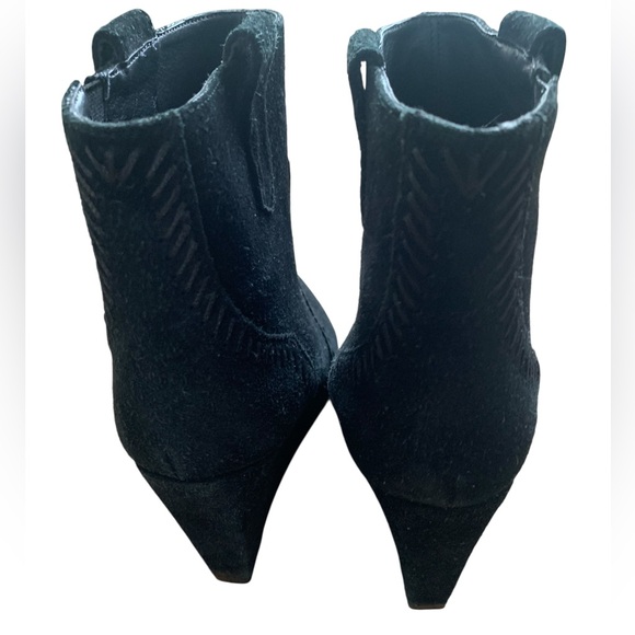 Minkoff Bianca Wedge Ankle Bootie Black Suede Size 7 - Picture 5 of 8